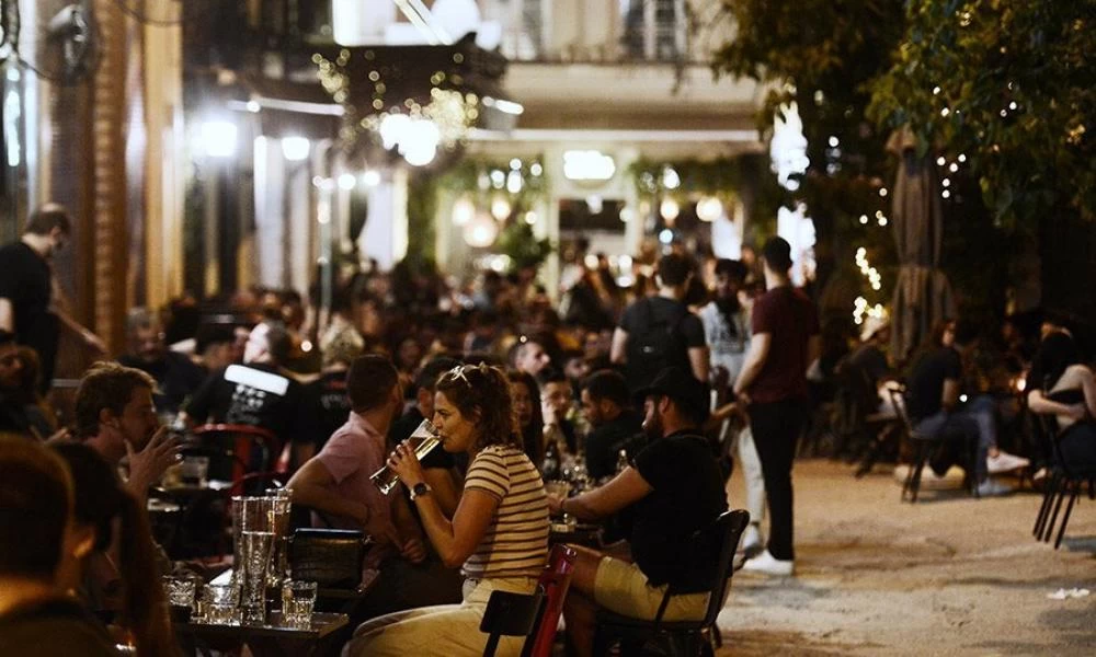 "Καλοί και κακοί" πολίτες! Ποια προνόμια θα έχουν οι εμβολιασμένοι